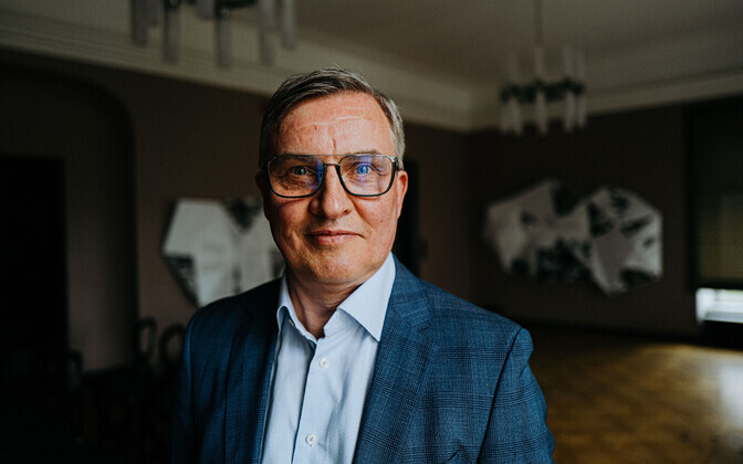 Erakondade rahalise järelvalve komisjoni uus koosseis.